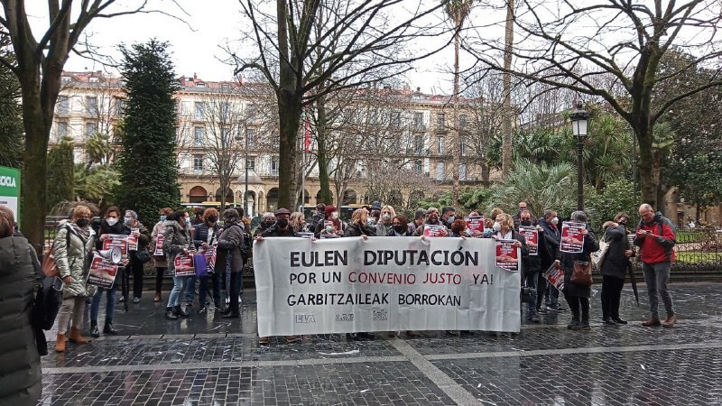 GFAko garbitzaileek KPIri lotutako soldata igoera jasoko duen hitzarmena exijitu dute