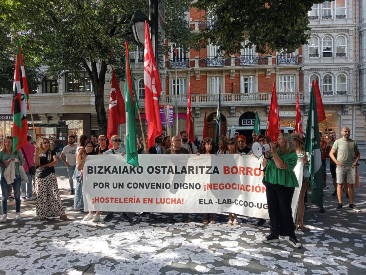 Kontzentrazioa Bilbon, Ostalaritza Elkartearen immobilismoa salatzeko Kontzentrazioa Bilbon, Ostalaritza Elkartearen immobilismoa salatzeko