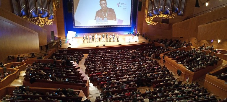 L’option stratégique de ELA est de mettre le syndicat à la disposition des personnes qui se trouvent dans les pires conditions L’option stratégique de ELA est de mettre le syndicat à la disposition des personnes qui se trouvent dans les pires conditions