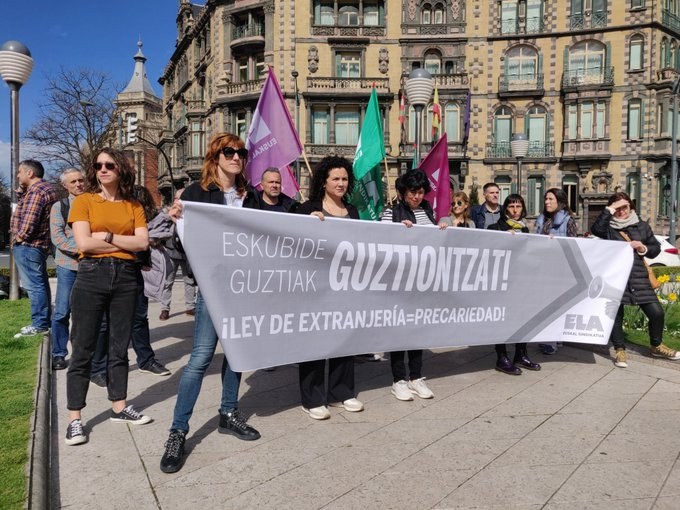 ELA exige la dérogation de la Loi sur les droits et libertés des étrangers